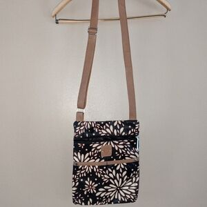 Stone Mountain Crossbody